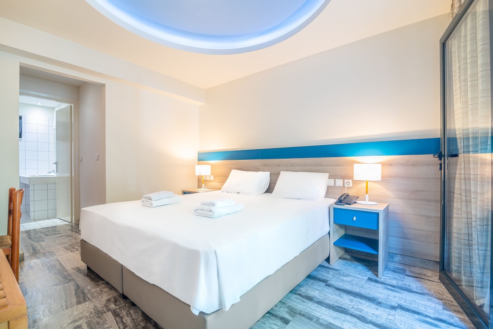 Anna Maria Village — Hotel rooms in Hersonissos