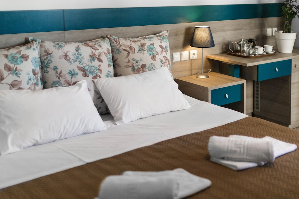 Anna Maria Village — Hotel rooms in Hersonissos