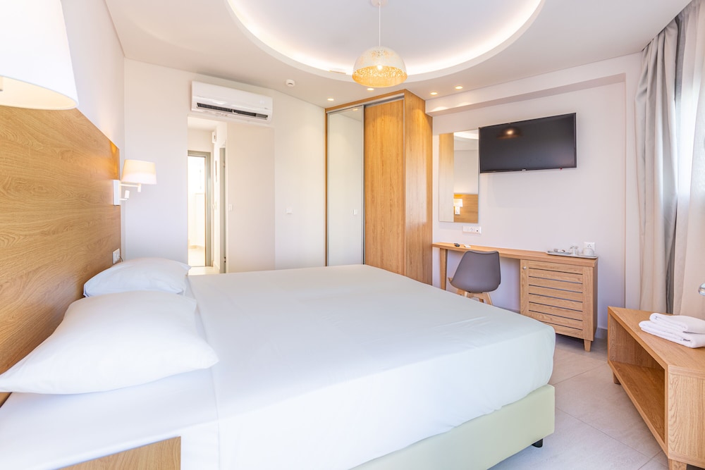 Anna Maria Village — Hotel rooms in Hersonissos