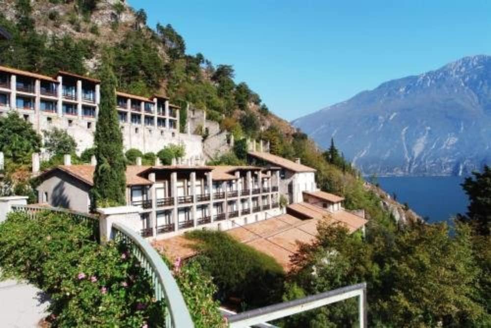 La Limonaia Hotel & Residence — Hotel building in Limone sul Garda, Lombardy