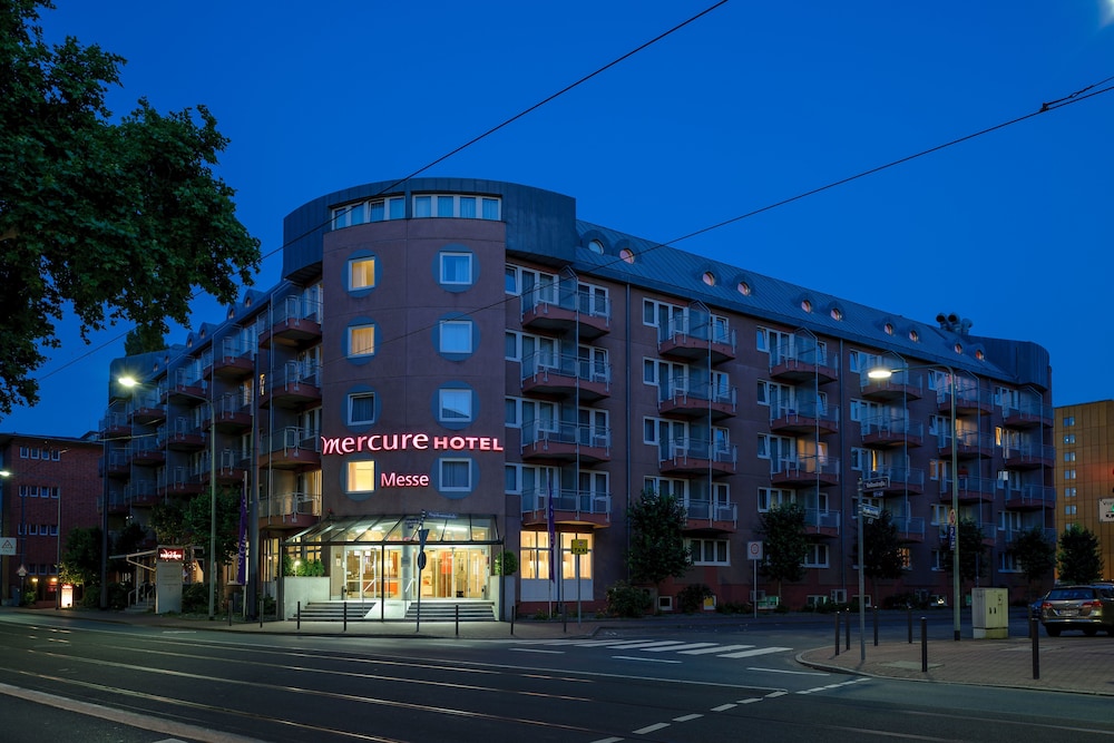 Mercure Hotel & Residenz Frankfurt Messe — Hotel building in Frankfurt am Main, Hesse