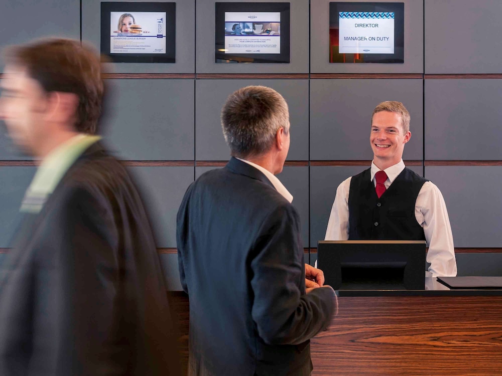 Mercure Hotel & Residenz Frankfurt Messe — Hotel building in Frankfurt am Main, Hesse