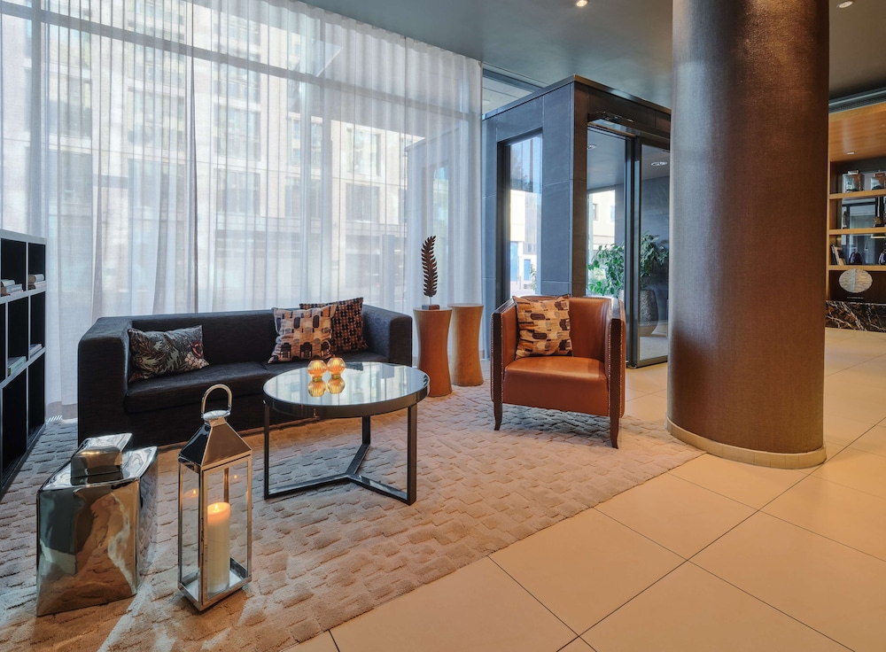 Adina Apartment Hotel Frankfurt Neue Oper — Hotel building in Frankfurt am Main, Hesse