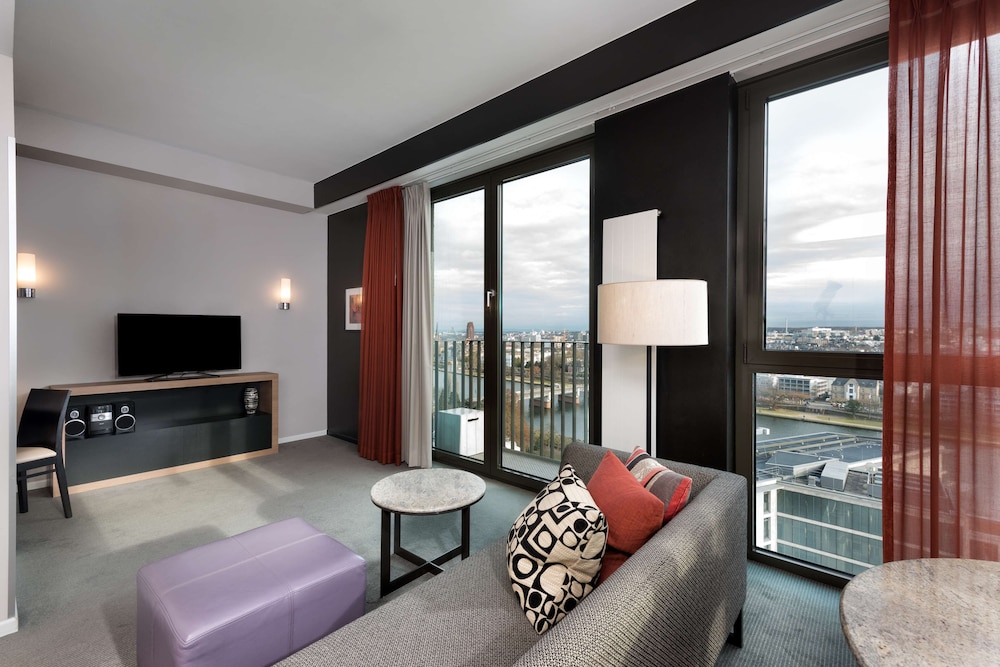 Adina Apartment Hotel Frankfurt Neue Oper — Hotel rooms in Frankfurt am Main, Hesse