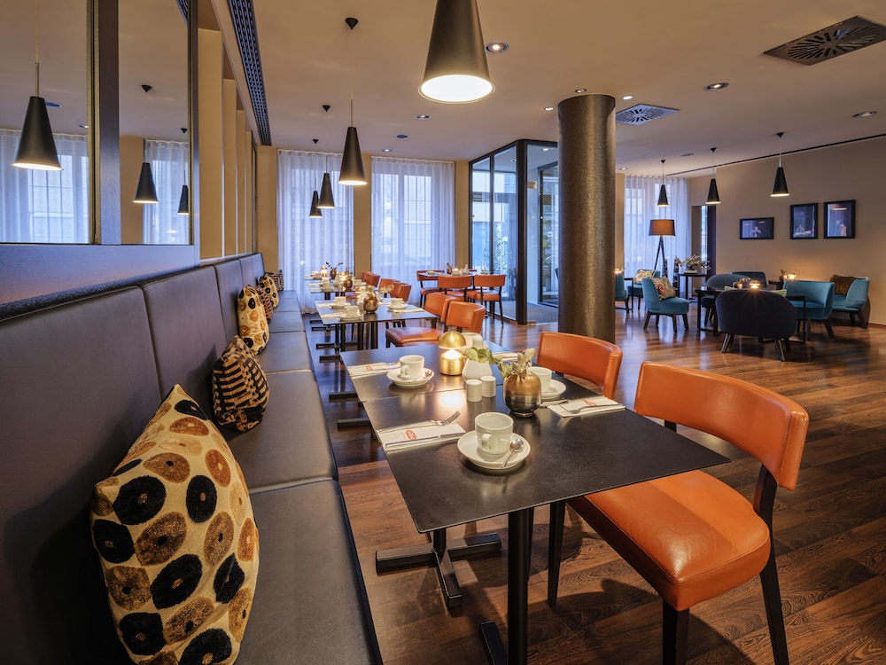 Adina Apartment Hotel Frankfurt Neue Oper — Restaurant & bars in Frankfurt am Main, Hesse