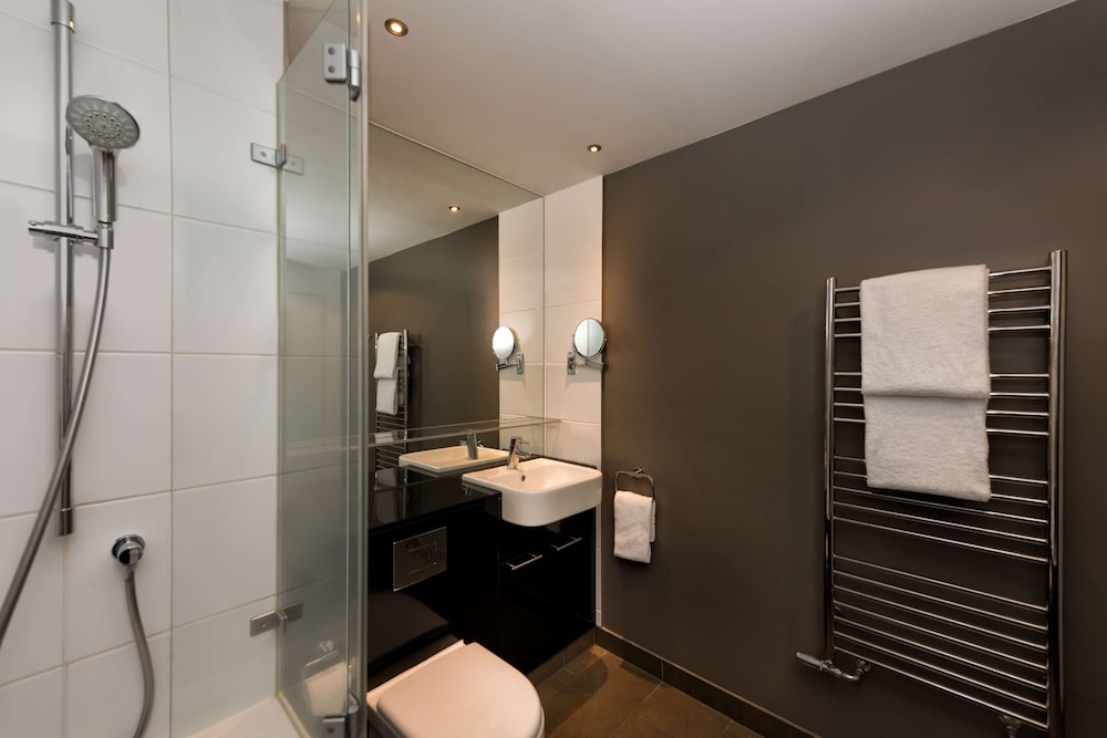 Adina Apartment Hotel Frankfurt Neue Oper — Hotel rooms in Frankfurt am Main, Hesse