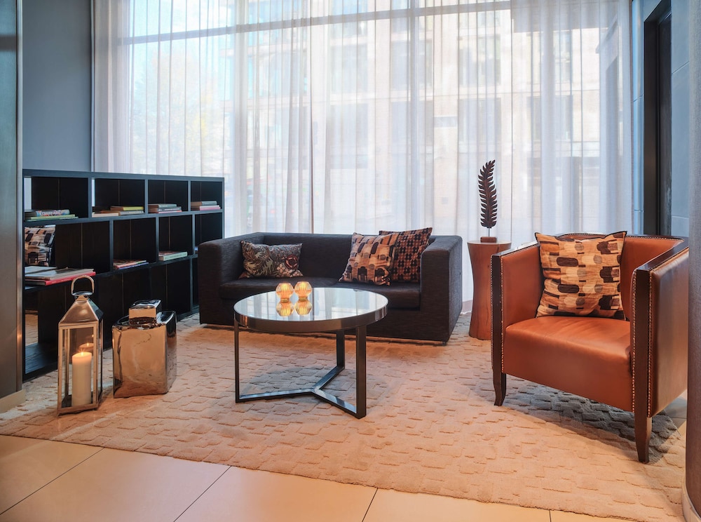 Adina Apartment Hotel Frankfurt Neue Oper — Hotel building in Frankfurt am Main, Hesse