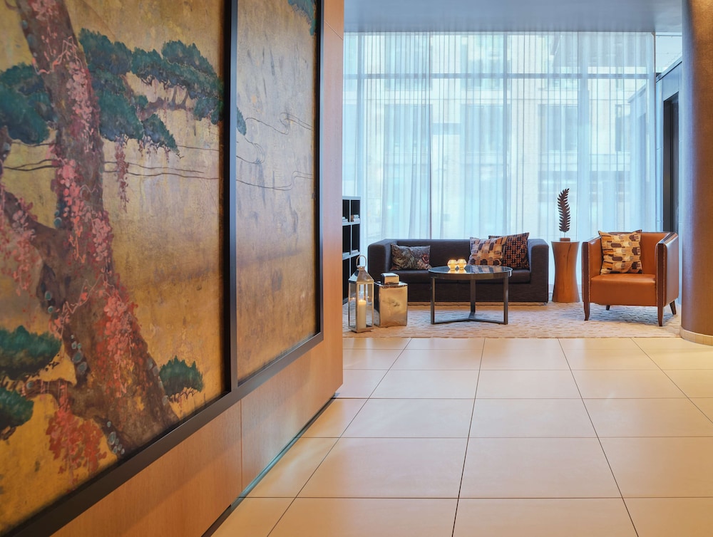 Adina Apartment Hotel Frankfurt Neue Oper — Hotel building in Frankfurt am Main, Hesse