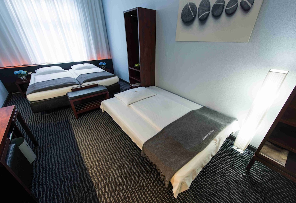 Concorde Hotel — Hotel rooms in Frankfurt am Main, Hesse