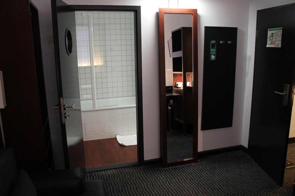 Concorde Hotel — Hotel rooms in Frankfurt am Main, Hesse