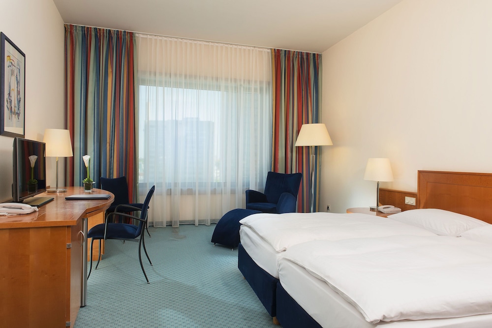 Maritim Hotel Frankfurt — Hotel rooms in Frankfurt am Main, Hesse