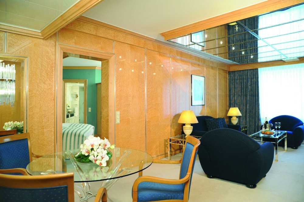 Maritim Hotel Frankfurt — Hotel rooms in Frankfurt am Main, Hesse