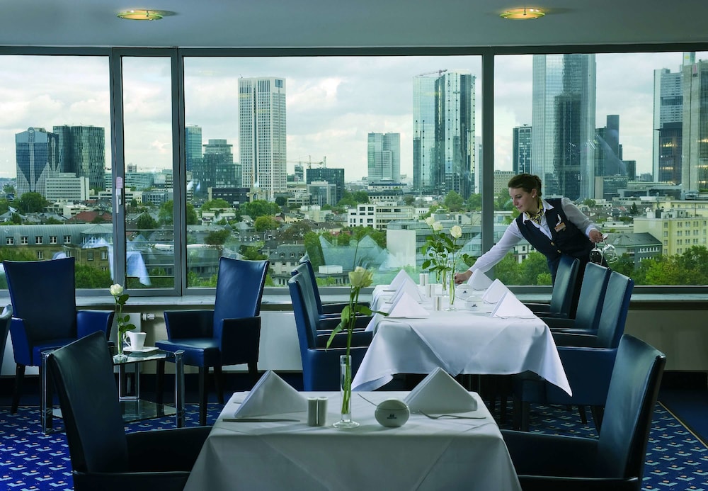 Maritim Hotel Frankfurt — Restaurant & bars in Frankfurt am Main, Hesse