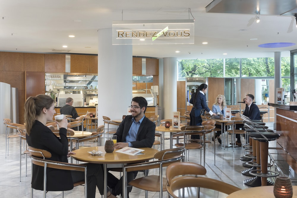 Maritim Hotel Frankfurt — Restaurant & bars in Frankfurt am Main, Hesse