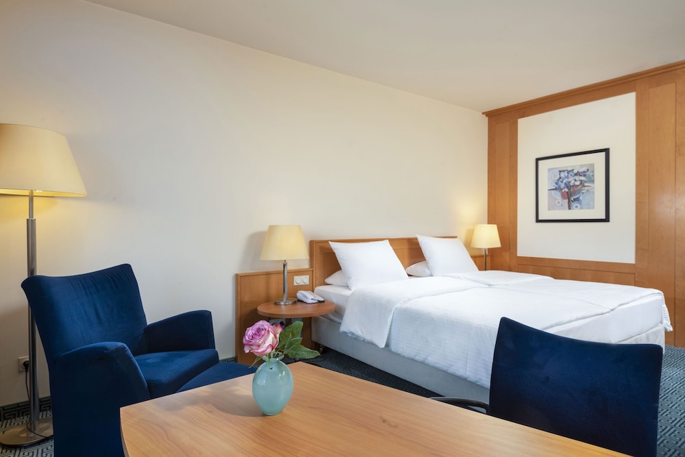 Maritim Hotel Frankfurt — Hotel rooms in Frankfurt am Main, Hesse