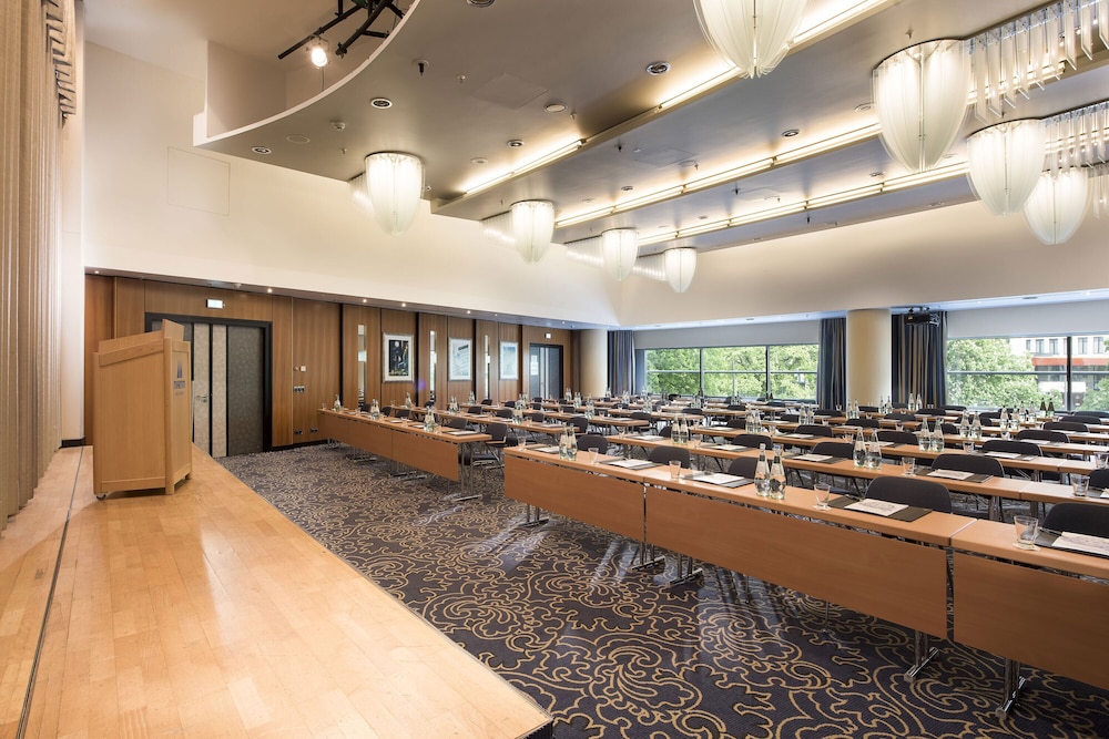 Maritim Hotel Frankfurt — Hotel building in Frankfurt am Main, Hesse