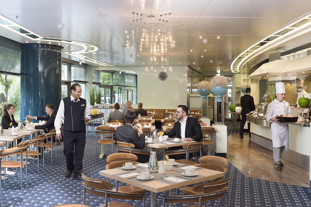 Maritim Hotel Frankfurt — Restaurant & bars in Frankfurt am Main, Hesse