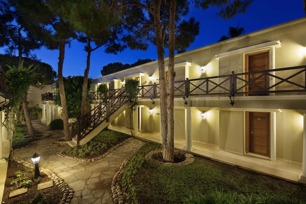 TUI MAGIC LIFE Belek - All inclusive — Hotel building in Belek