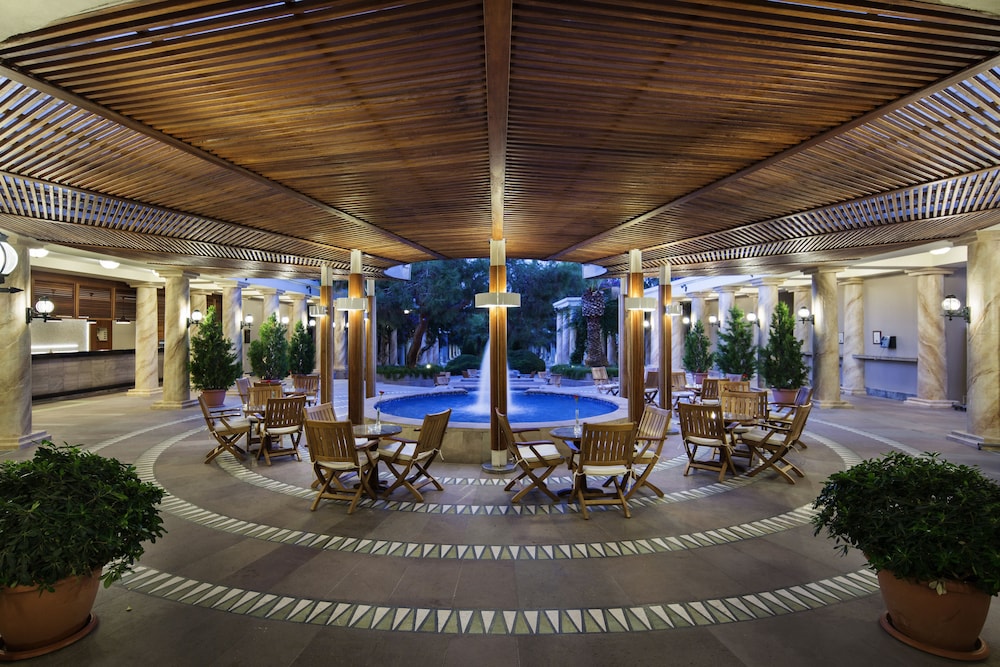 TUI MAGIC LIFE Belek - All inclusive — Restaurant & bars in Belek