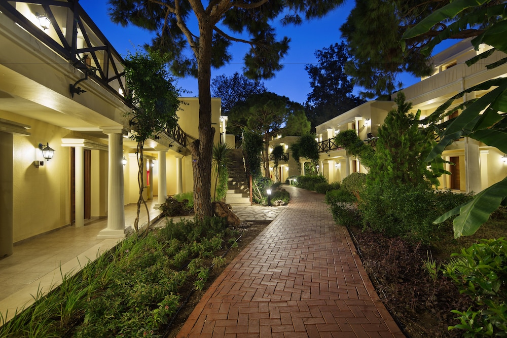 TUI MAGIC LIFE Belek - All inclusive — Hotel building in Belek