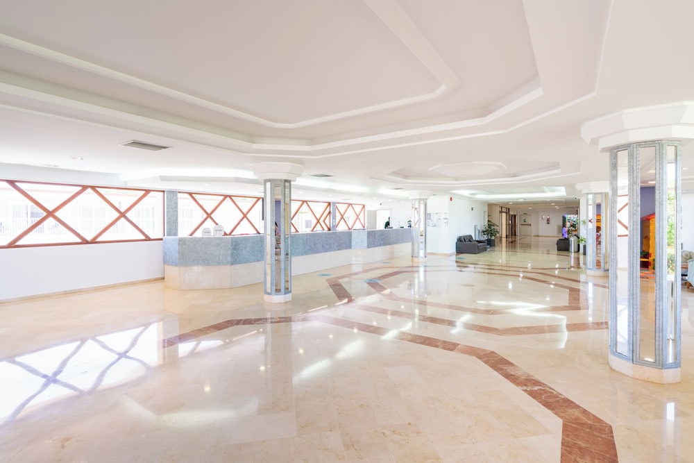Club Hotel Aguamarina Waterpark — Shared spaces in Arenal d'en Castell, Balearic Islands