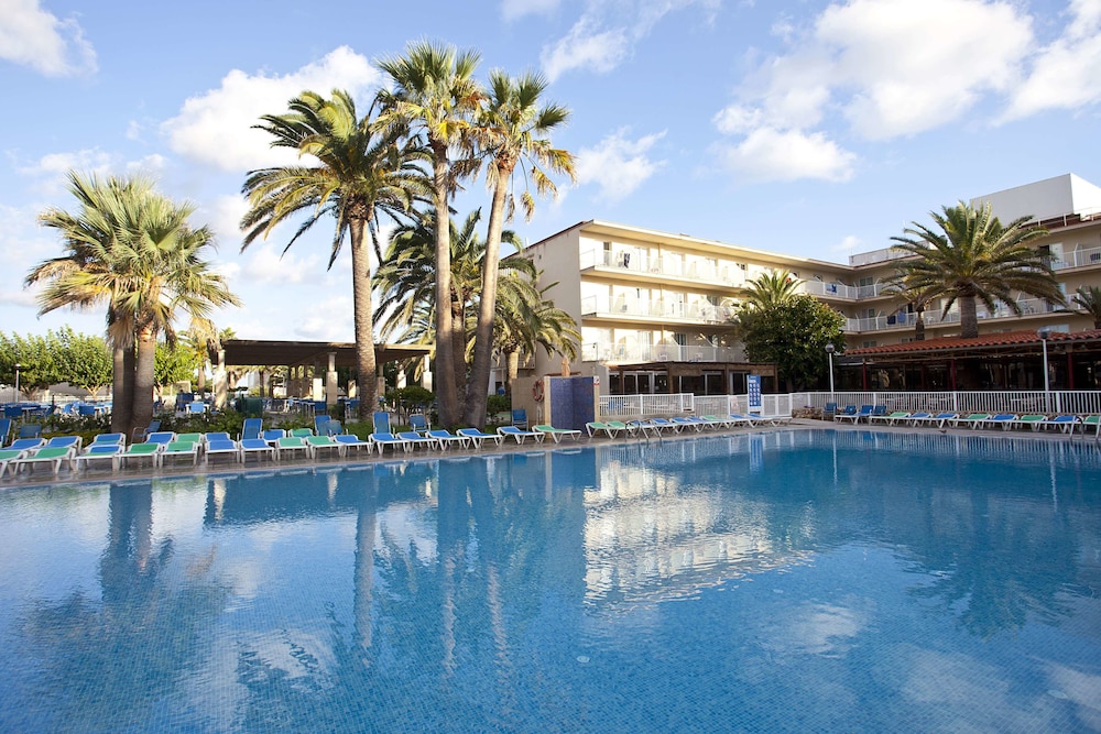 Club Hotel Aguamarina Waterpark — Pool in Arenal d'en Castell, Balearic Islands