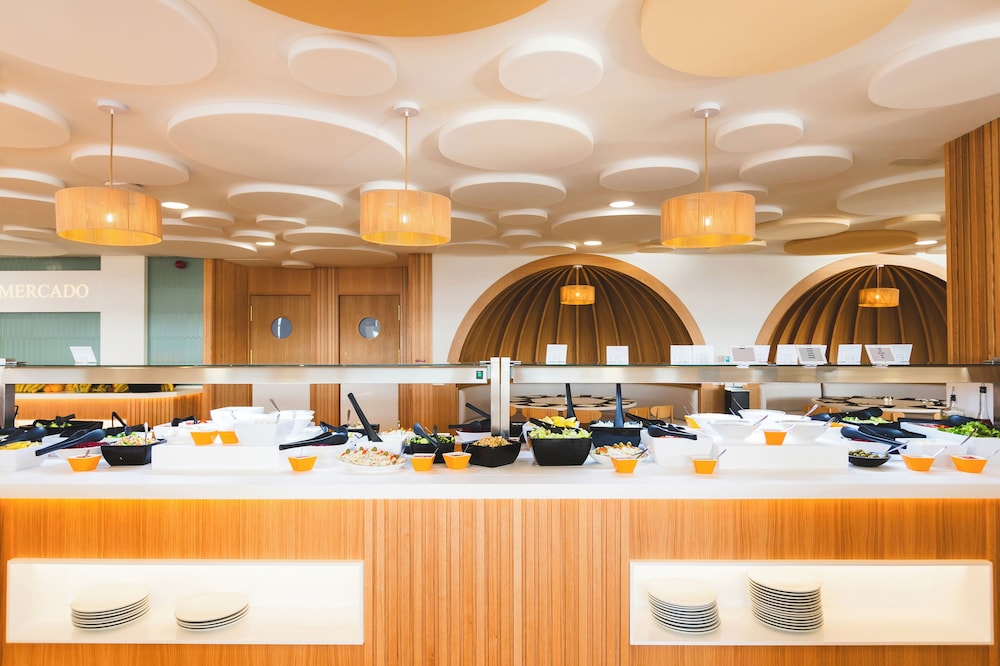 Club Hotel Aguamarina Waterpark — Restaurant in Arenal d'en Castell, Balearic Islands