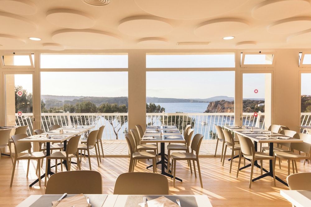 Club Hotel Aguamarina Waterpark — Restaurant in Arenal d'en Castell, Balearic Islands