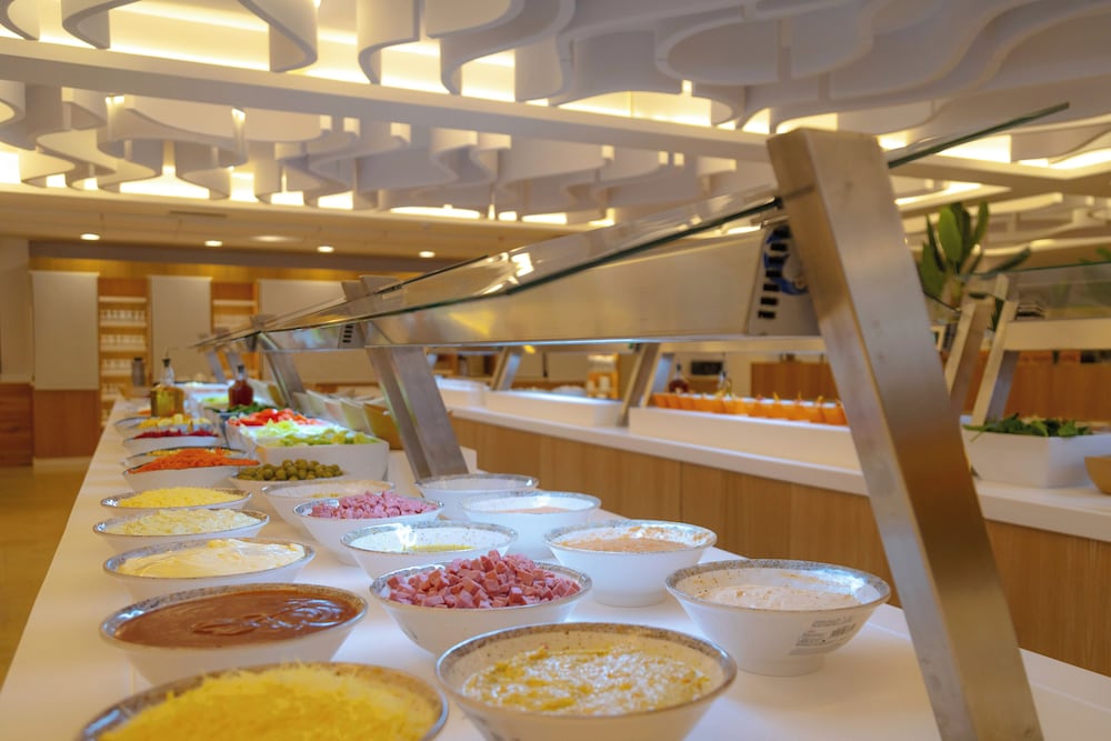 Club Hotel Aguamarina Waterpark — Restaurant in Arenal d'en Castell, Balearic Islands
