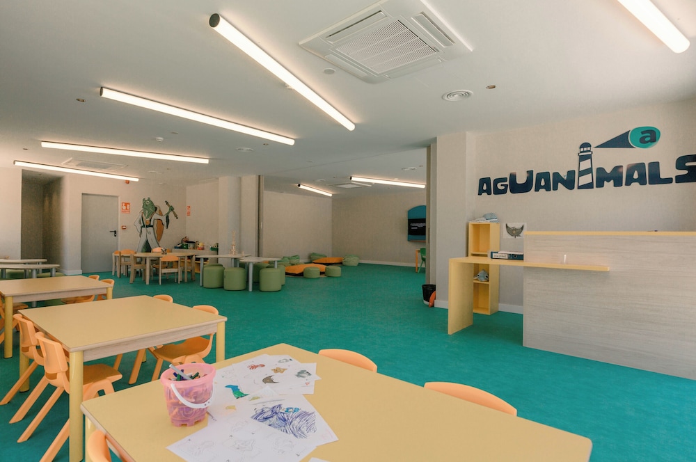 Club Hotel Aguamarina Waterpark — Facilities in Arenal d'en Castell, Balearic Islands