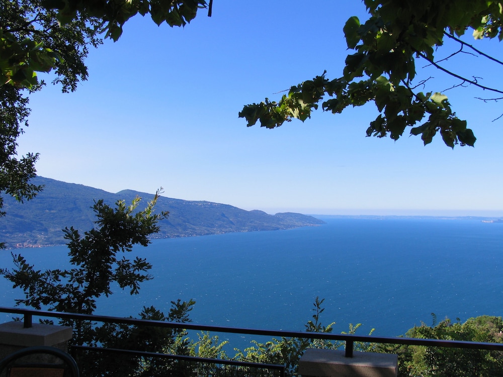 Hotel Residence La Rotonda — Attractions in the area in Tignale, Lombardy