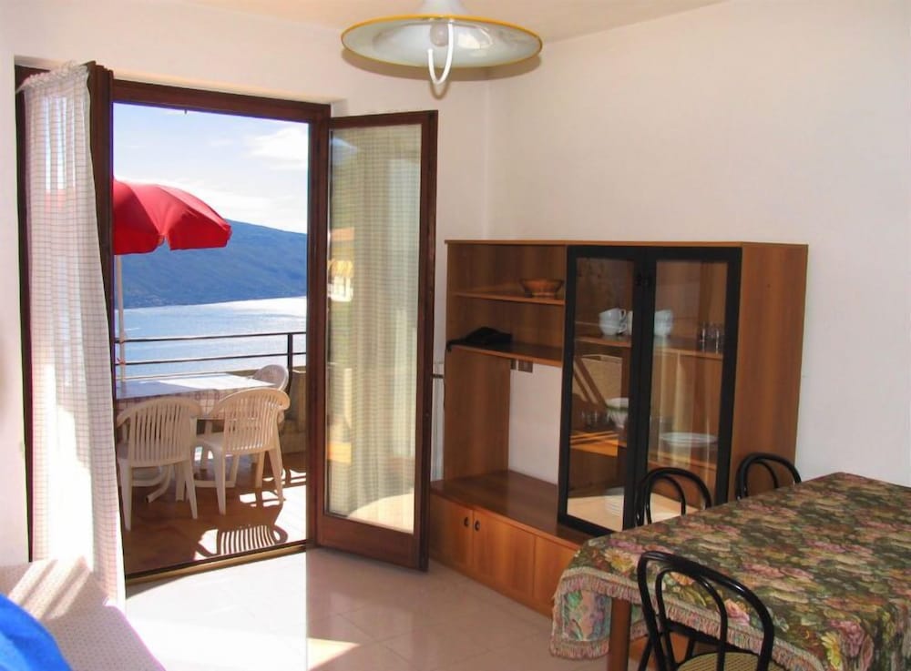 Hotel Residence La Rotonda — Hotel rooms in Tignale, Lombardy