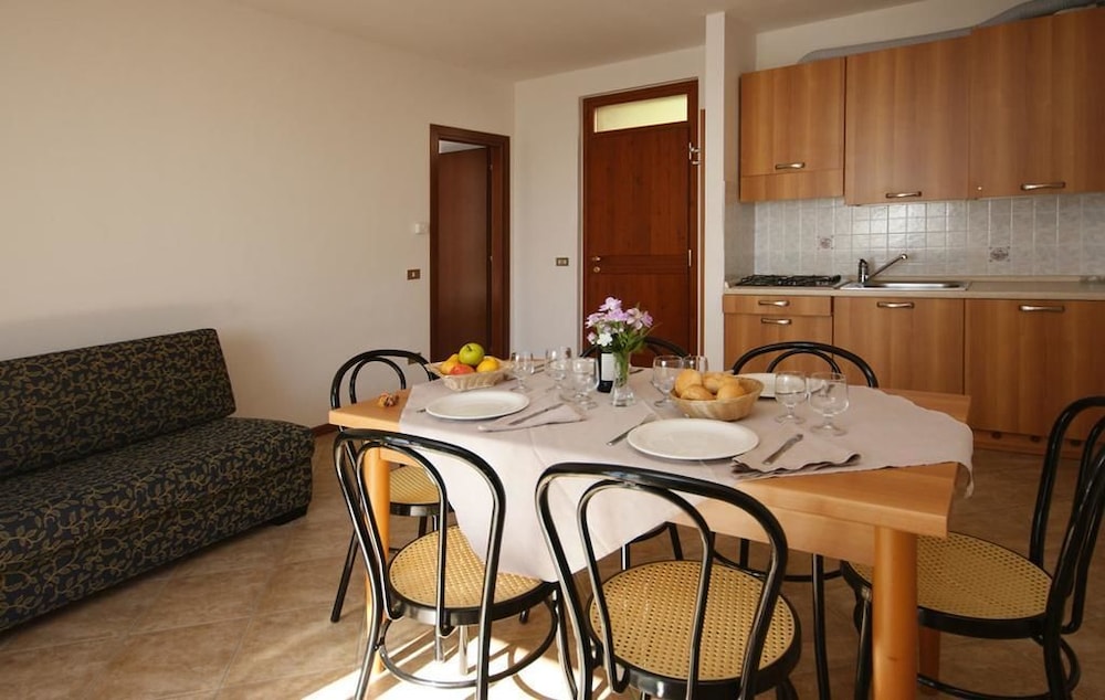 Hotel Residence La Rotonda — Hotel rooms in Tignale, Lombardy