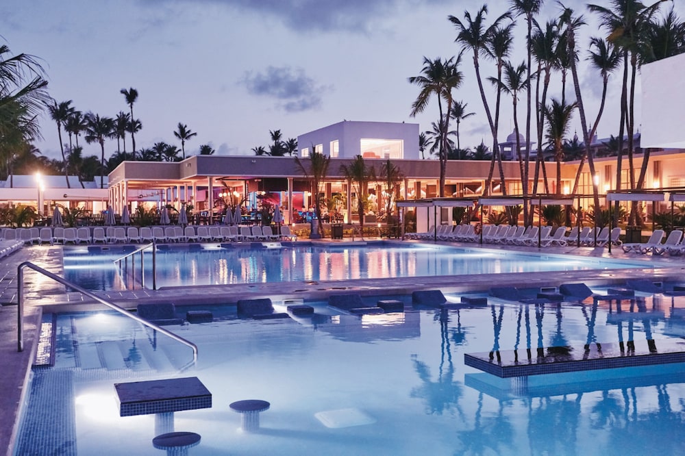 Hotel Riu Bambu - All Inclusive — Swimming pool in Bavaro, La Altagracia