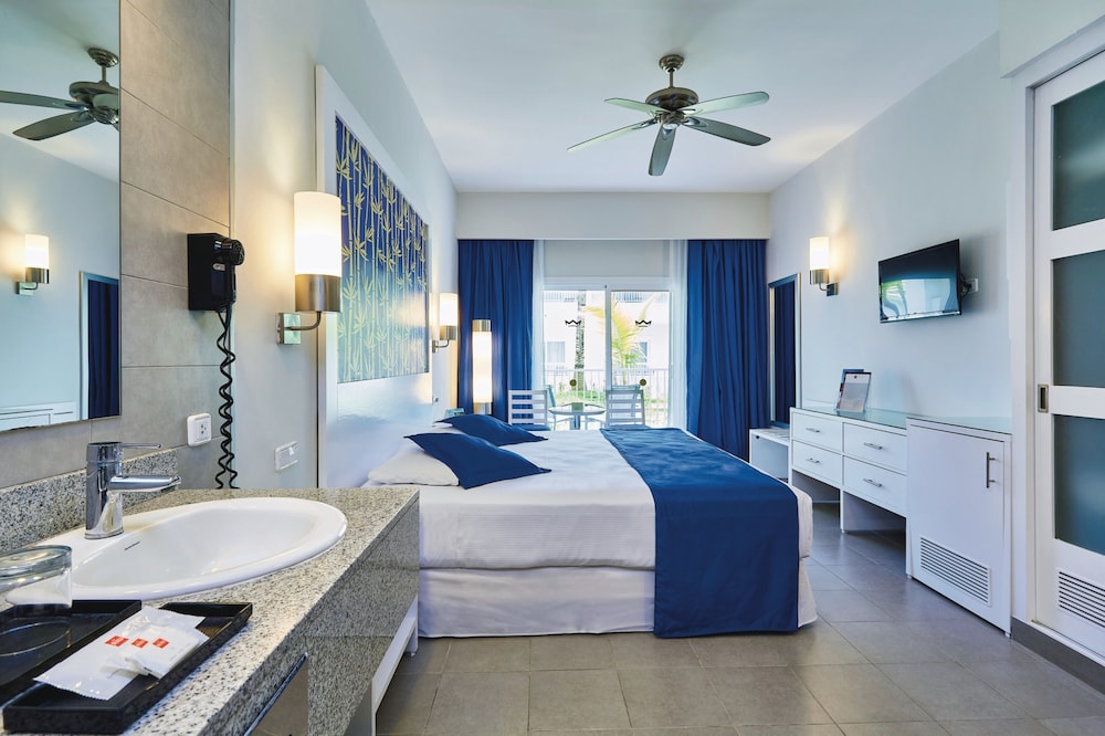 Hotel Riu Bambu - All Inclusive — Hotel rooms in Bavaro, La Altagracia