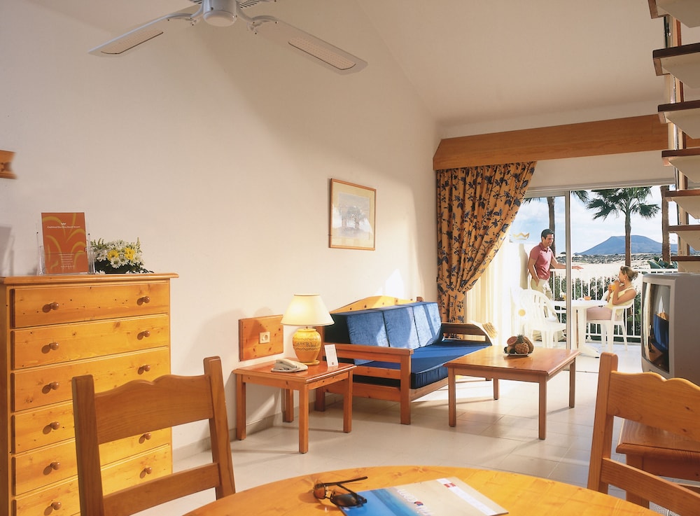 Hotel Riu Oliva Beach Resort - All Inclusive — Hotel rooms in Corralejo, Canary Islands
