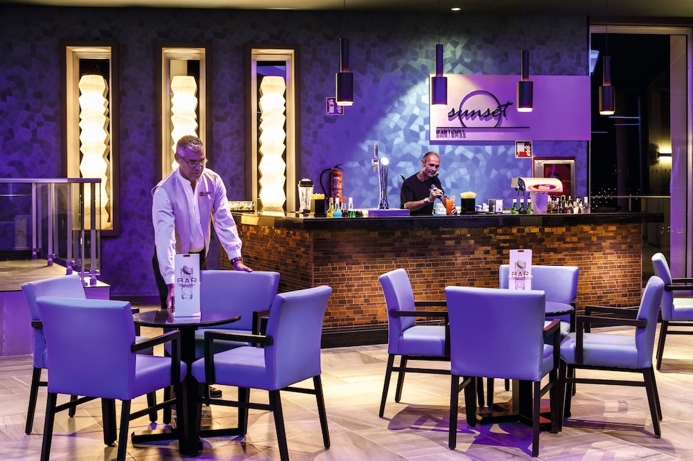Hotel Riu Vistamar - All Inclusive — Restaurant & bars in Puerto Rico, Canary Islands
