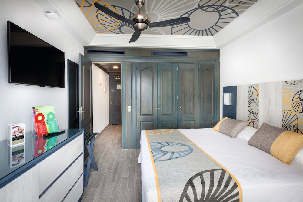 Hotel Riu Vistamar - All Inclusive — Hotel rooms in Puerto Rico, Canary Islands