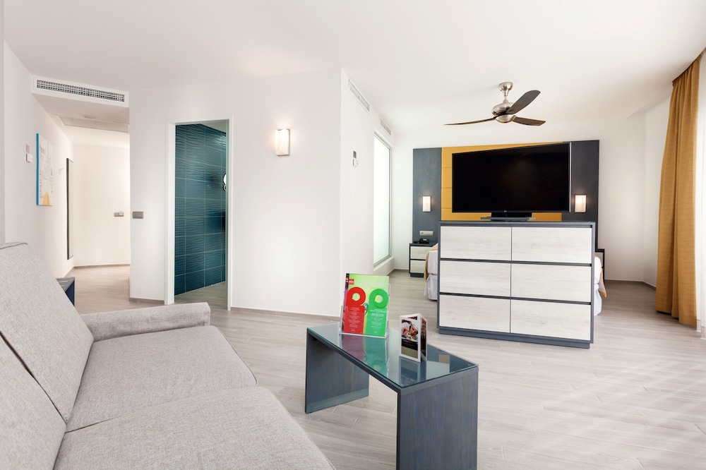 Hotel Riu Vistamar - All Inclusive — Hotel rooms in Puerto Rico, Canary Islands