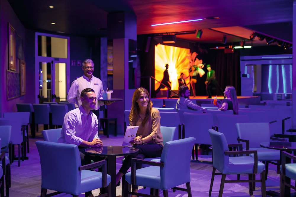 Hotel Riu Vistamar - All Inclusive — Restaurant & bars in Puerto Rico, Canary Islands