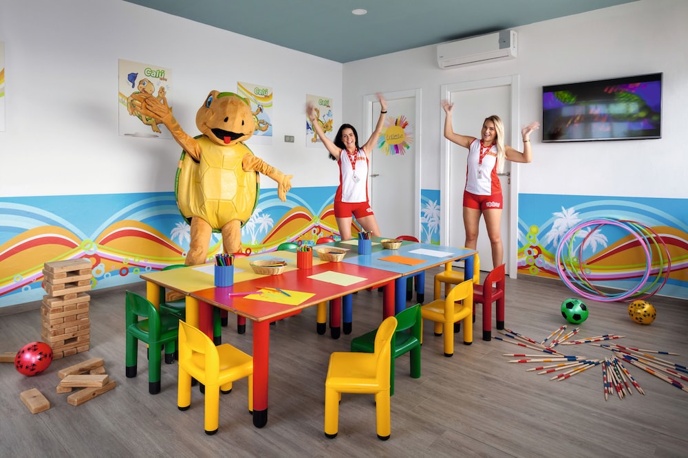 Hotel Riu Vistamar - All Inclusive — Attractions for children in Puerto Rico, Canary Islands