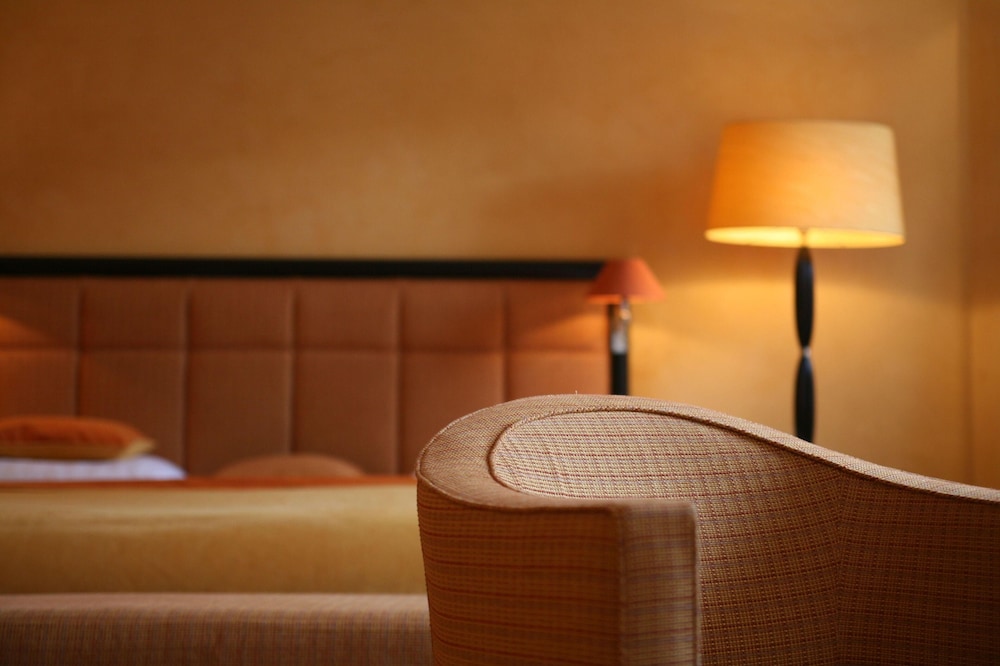 Hotel Bayerischer Hof - The Leading Hotels of the World — Hotel rooms in Munich, Bavaria