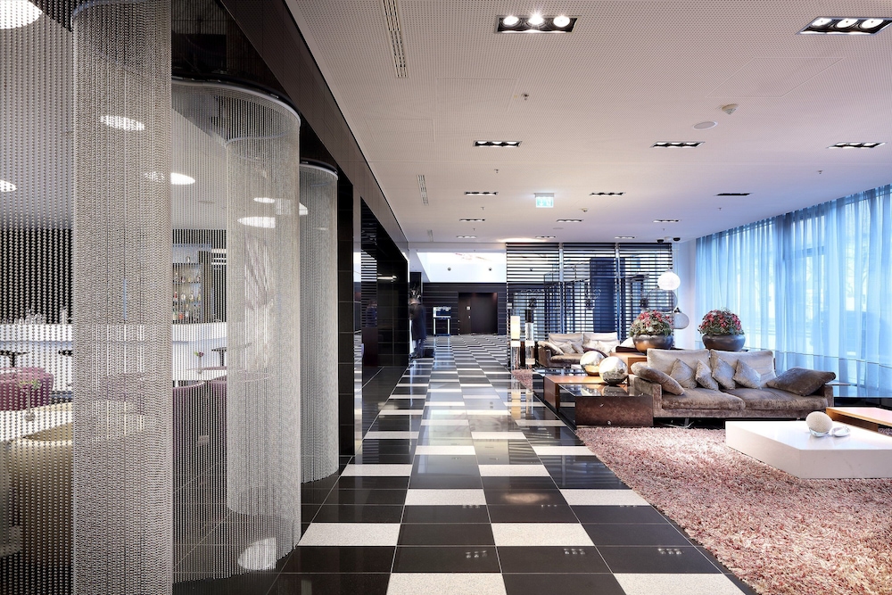 Eurostars Grand Central — Hotel building in Munich, Bavaria