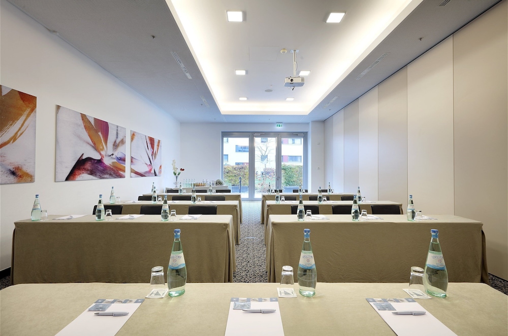 Eurostars Grand Central — Hotel building in Munich, Bavaria
