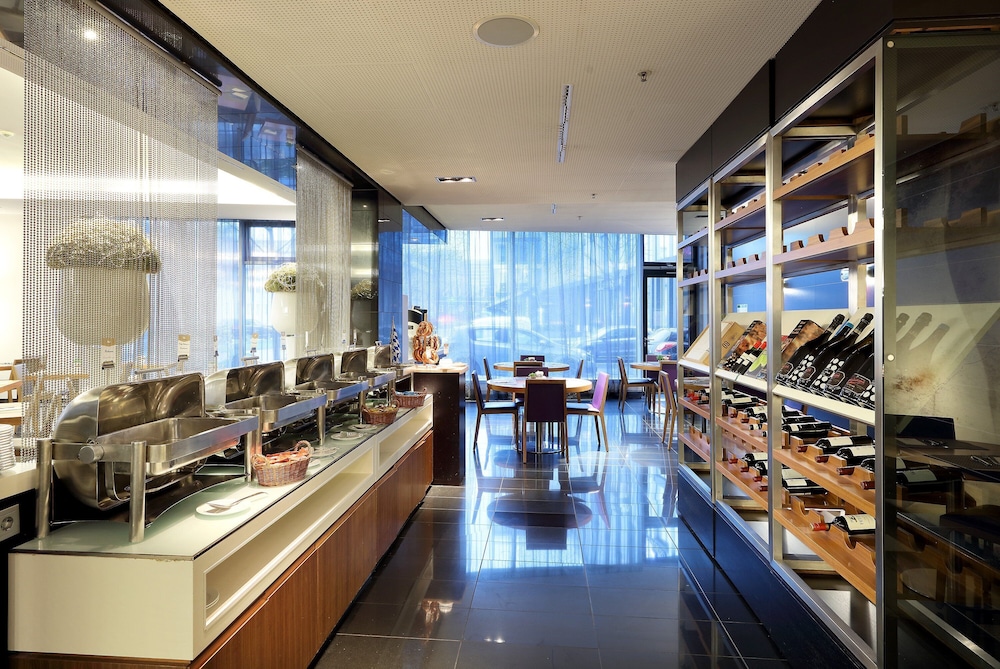 Eurostars Grand Central — Restaurant & bars in Munich, Bavaria