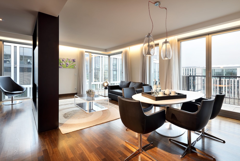 Eurostars Grand Central — Hotel rooms in Munich, Bavaria