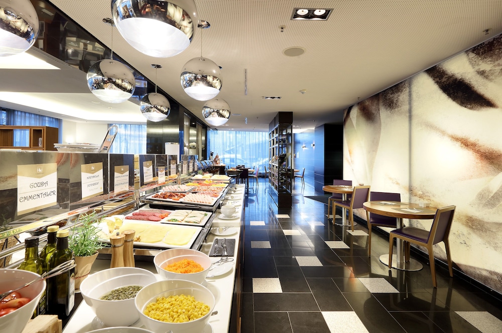 Eurostars Grand Central — Restaurant & bars in Munich, Bavaria
