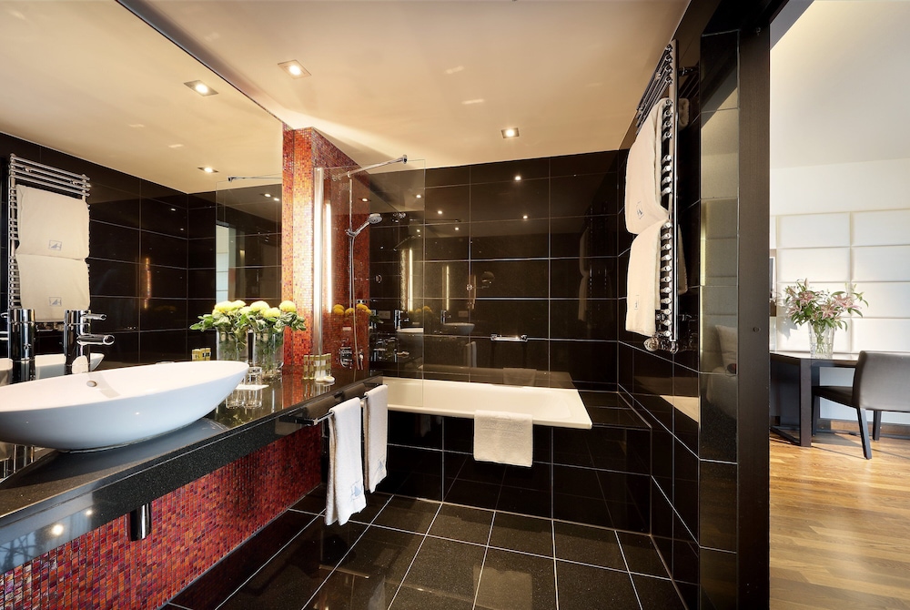 Eurostars Grand Central — Hotel rooms in Munich, Bavaria
