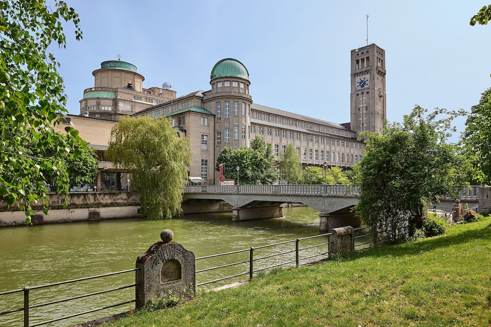 Hilton Munich City — Attractions in the area in Munich, Bavaria