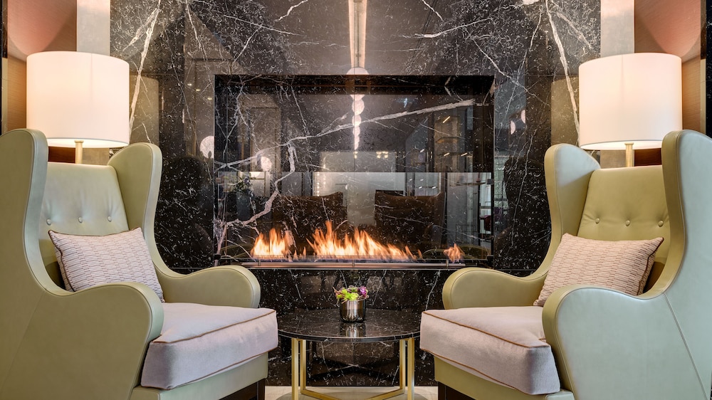 Hilton Munich City — Restaurant & bars in Munich, Bavaria